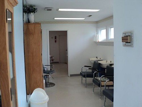 2nd image of 2224 Hartman St