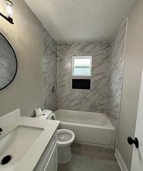 4309 Pease St — Photo 5