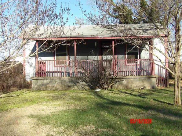 418 N Orchard St, El Dorado, KS 67042