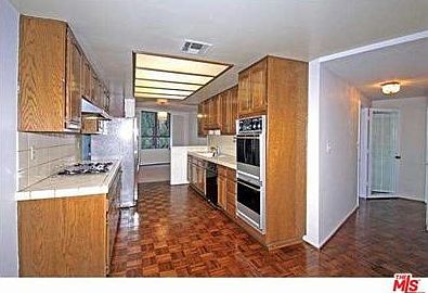 5th image of 4444 Wilshire Blvd APT 304