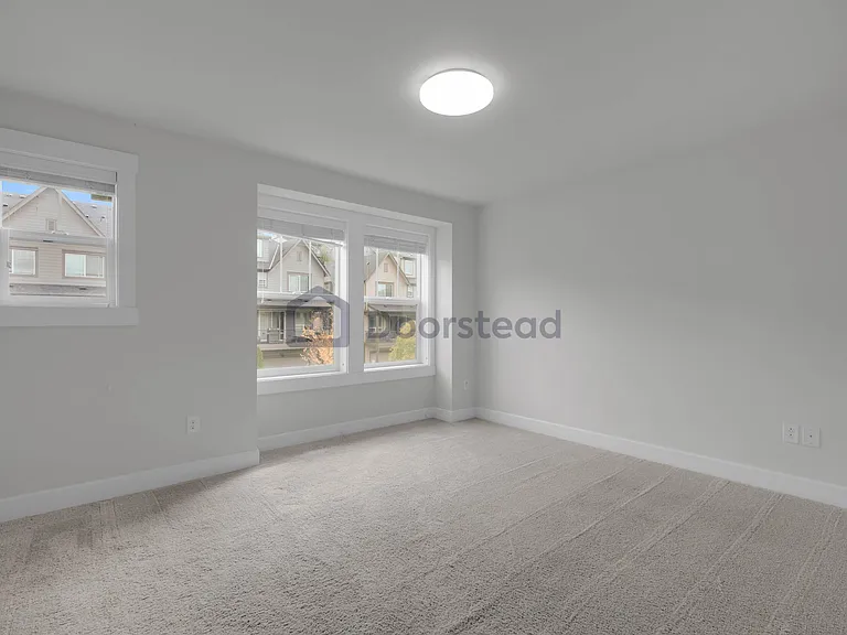 1333 Chelsea Walk NE — Photo 17