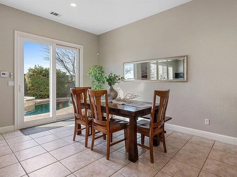 4930 Village Green Dr — Photo 17