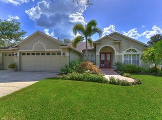 5952 Jaegerglen Dr, Lithia, FL 33547