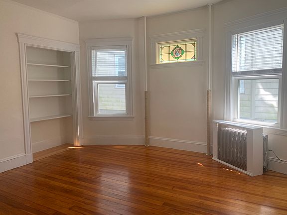 5th image of 52 Percival St Floor 1