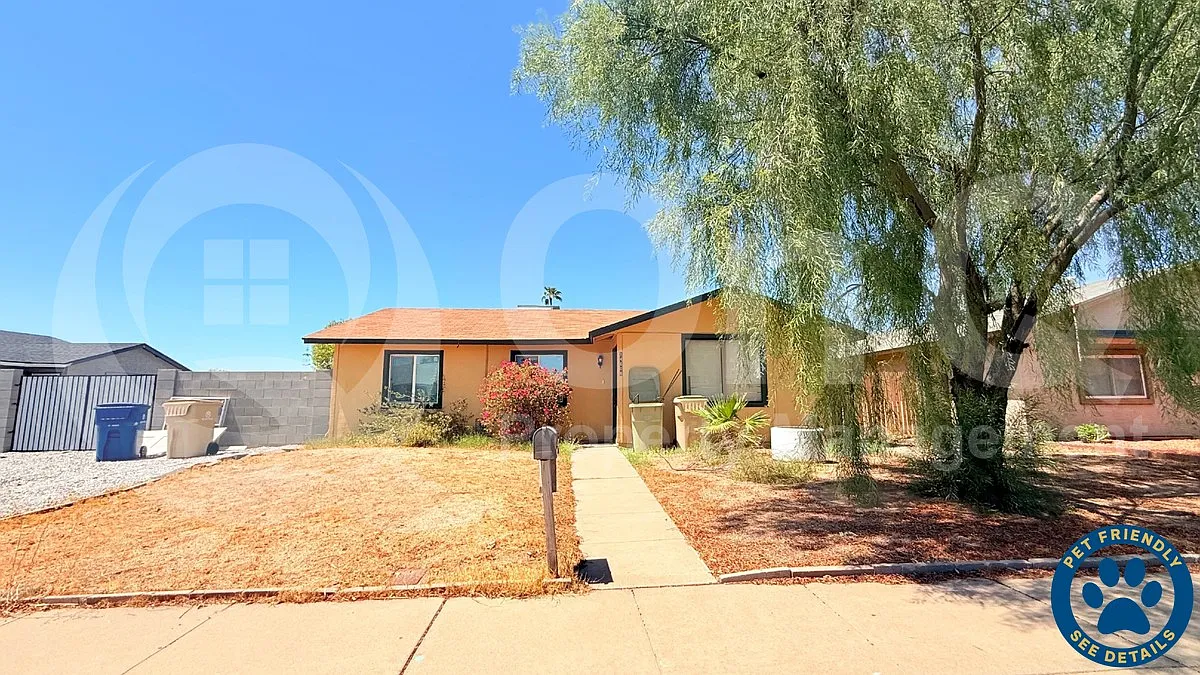 3 bed, 2.0 bath, 1128 sqft, $1,900 — Photo 1