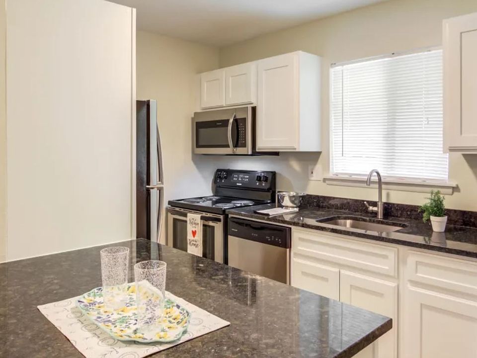 Summit Kitchen