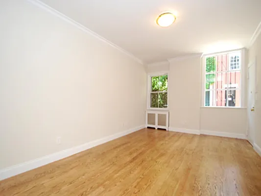 Rented by Buchbinder & Warren | media 22