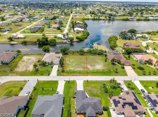 1210 NW 18th Ter, Cape Coral, FL 33993