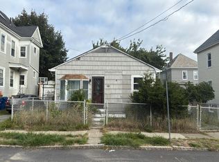 61 Taber St, New Bedford, MA 02740