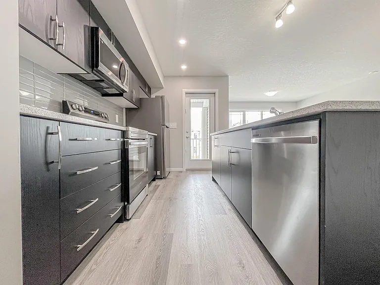 831 Windbury St SW — Photo 2