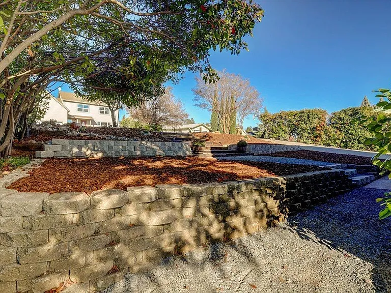 147 Arcadia Dr — Photo 19