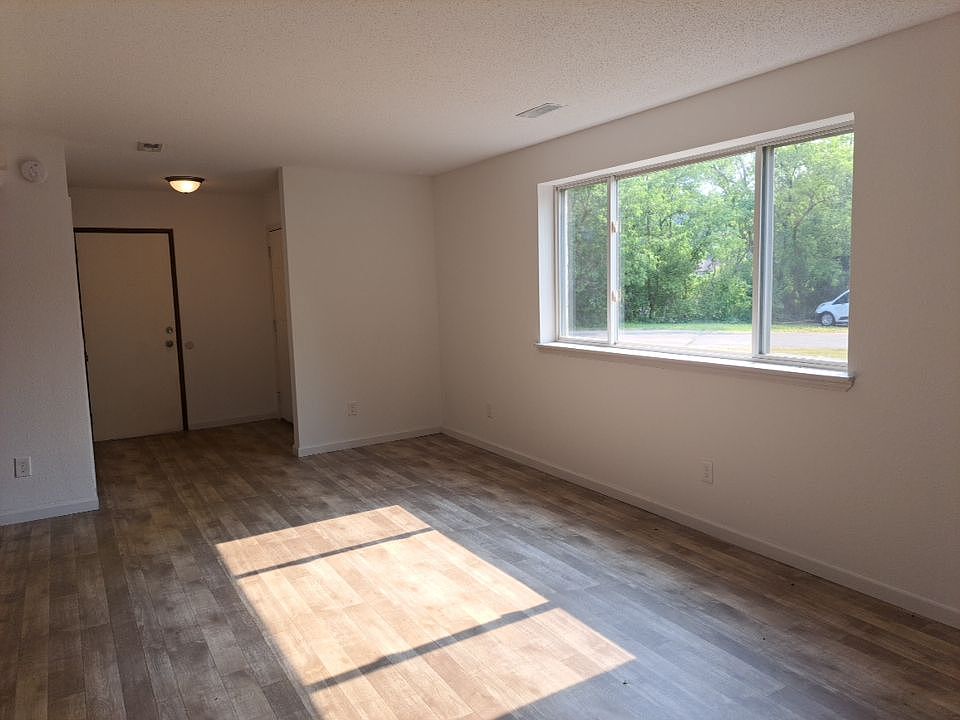 Slinger 221 James St 221 James St Slinger WI Zillow