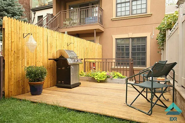 Rented by EXR | media 20