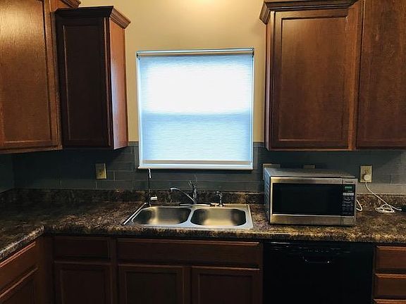4th image of 1763 Silverton Dr