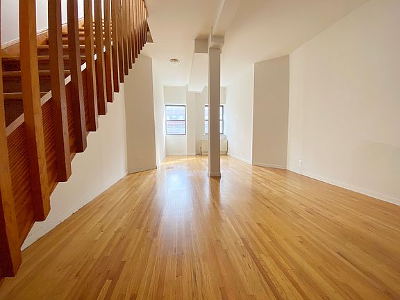 2nd image of 427 E 74th St #5S