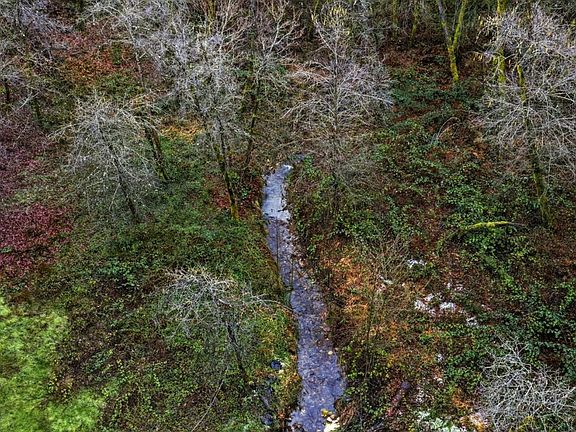 2nd image of Kentucky Flat Rd