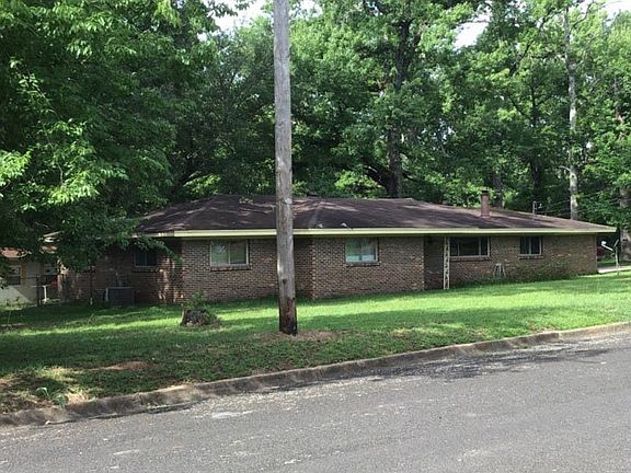 4th image of 306 E Magnolia St