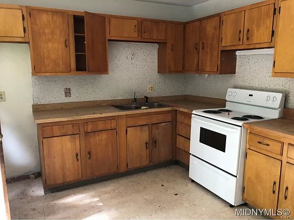2nd image of 2214 Pinnacle Dr