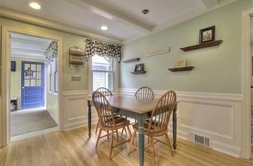 5th image of 491 Kingsbury Ave