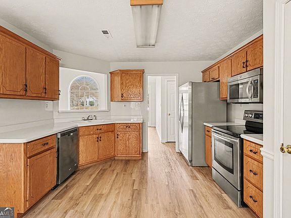 3rd image of 40 Hunters Xing