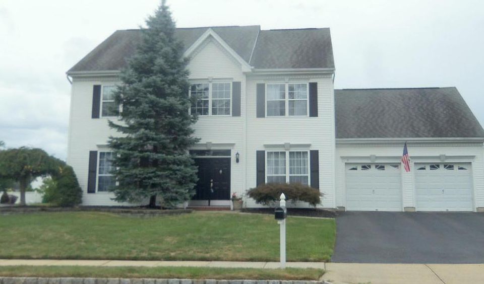 1st image of 6 Woodstown Dr