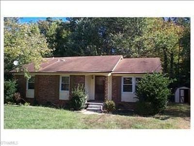 828 Holt Ave, Greensboro, NC, 27405
