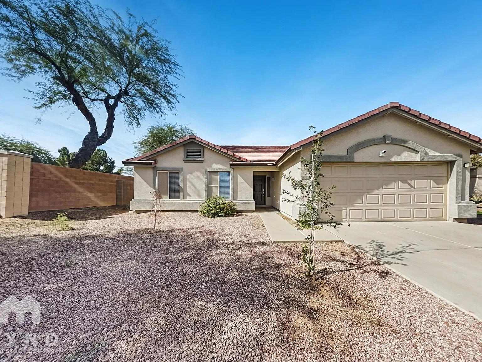 4 bed, 2.0 bath, 1628 sqft, $2,115 — Photo 1