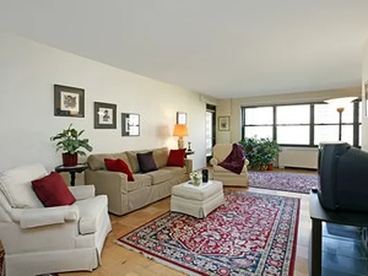 Sold by Corcoran | media 8