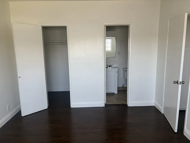 1436 Meadowbrook Ave #7 — Photo 8