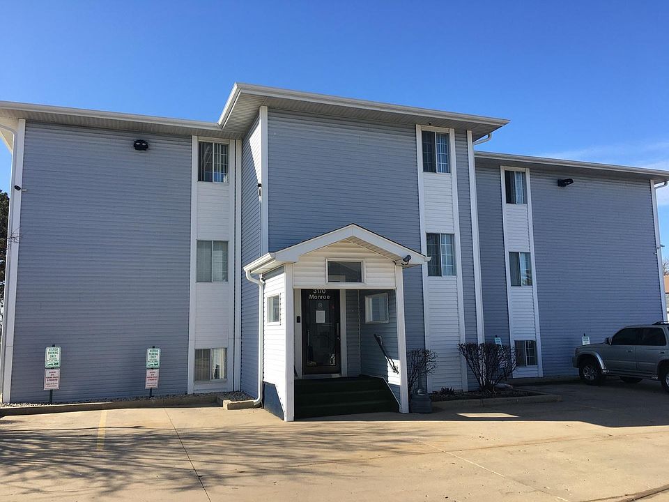 1st image of 3130 W Monroe St APT 116