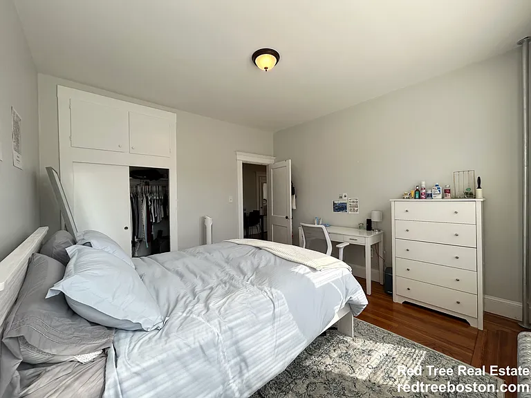175 Harvard St — Photo 9