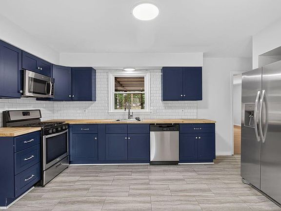 3rd image of 5309 Leesburg Dr