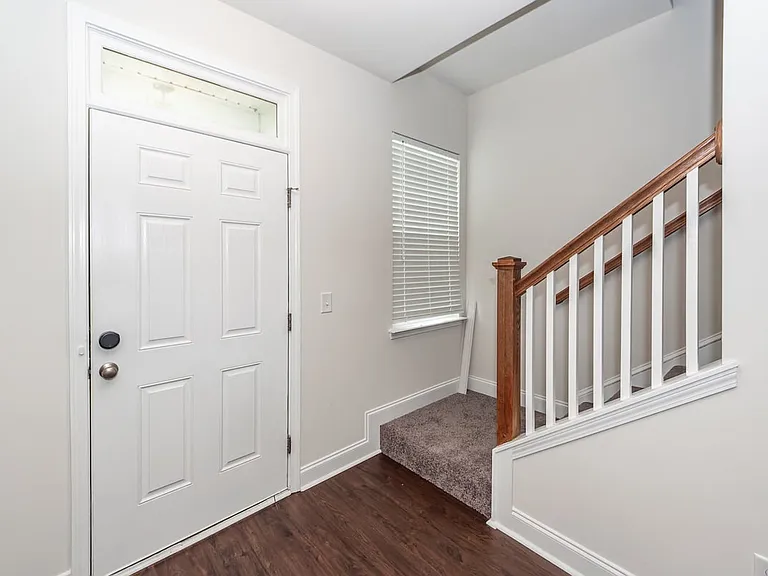 7787 Montview Rd — Photo 31