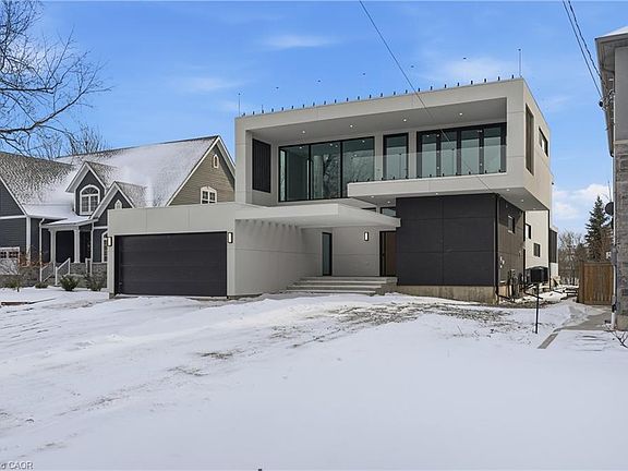 2nd image of 36 Windemere Rd