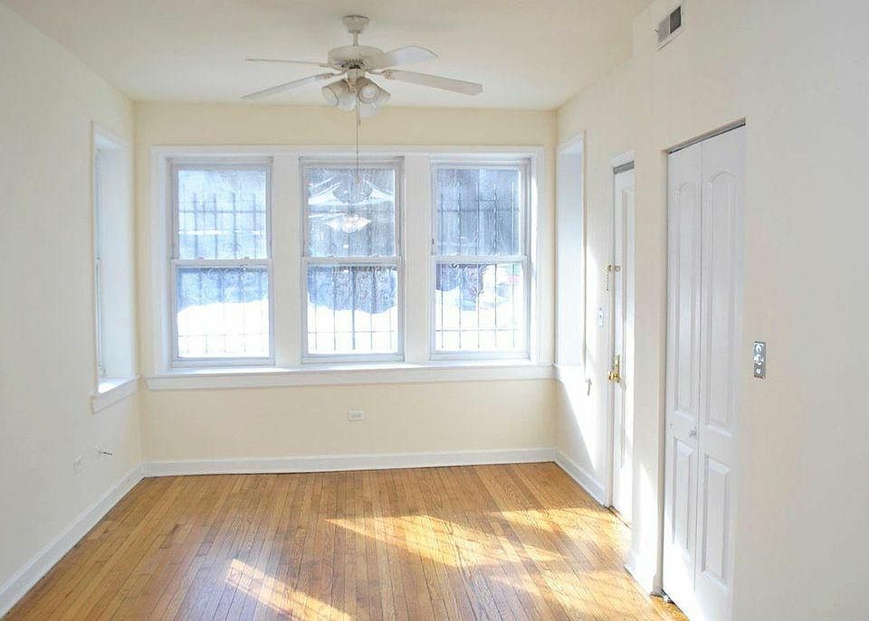1st image of 2315 N Greenview Ave APT 1F