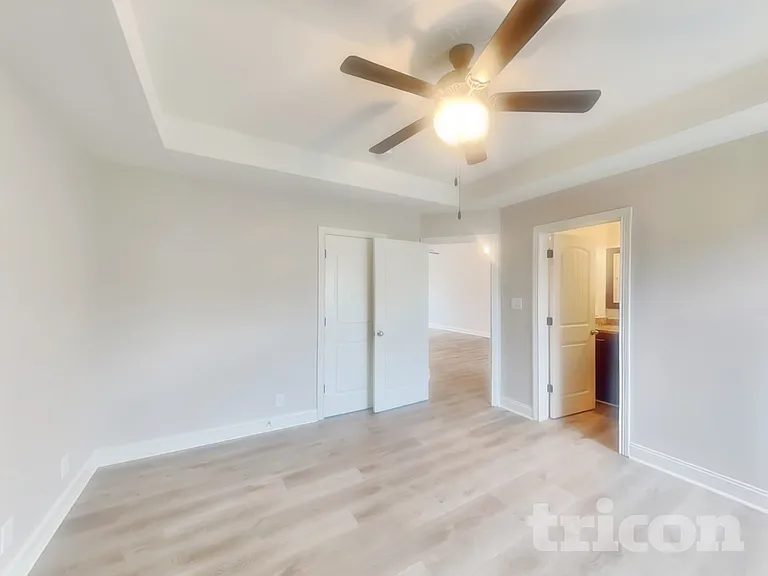 609 Hollow Crst — Photo 6