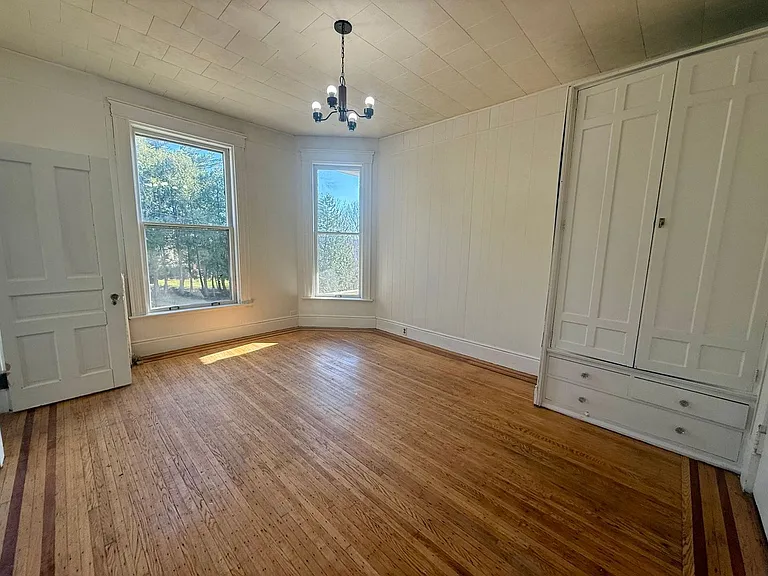 900 McClellan St — Photo 7