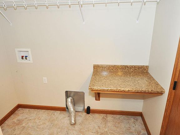 3rd image of 260 Carrie Ave NW