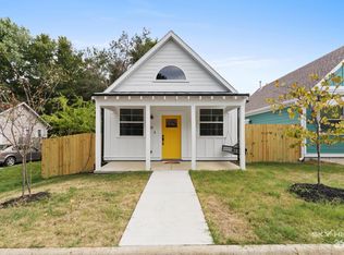 209 E 13th Pl, Fayetteville, AR 72701