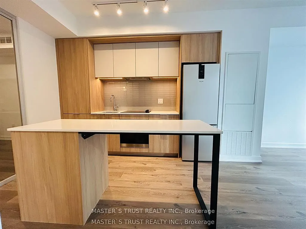 2 bed, $2,550 — Photo 4