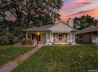 24628 Carlysle St W, Dearborn, MI