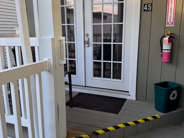 12 G St, Hampton, NH