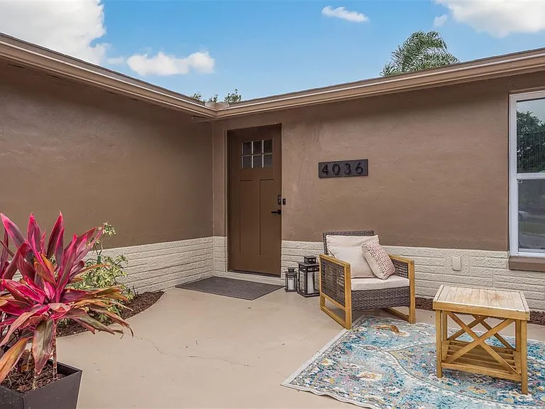 4036 Sunray Dr — Photo 3