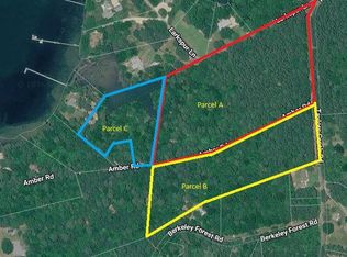 27-32A Amber Rd, Weems, VA 22576