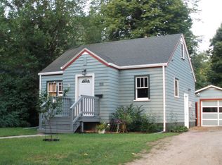 105 S Pine St, Vermillion, SD 57069