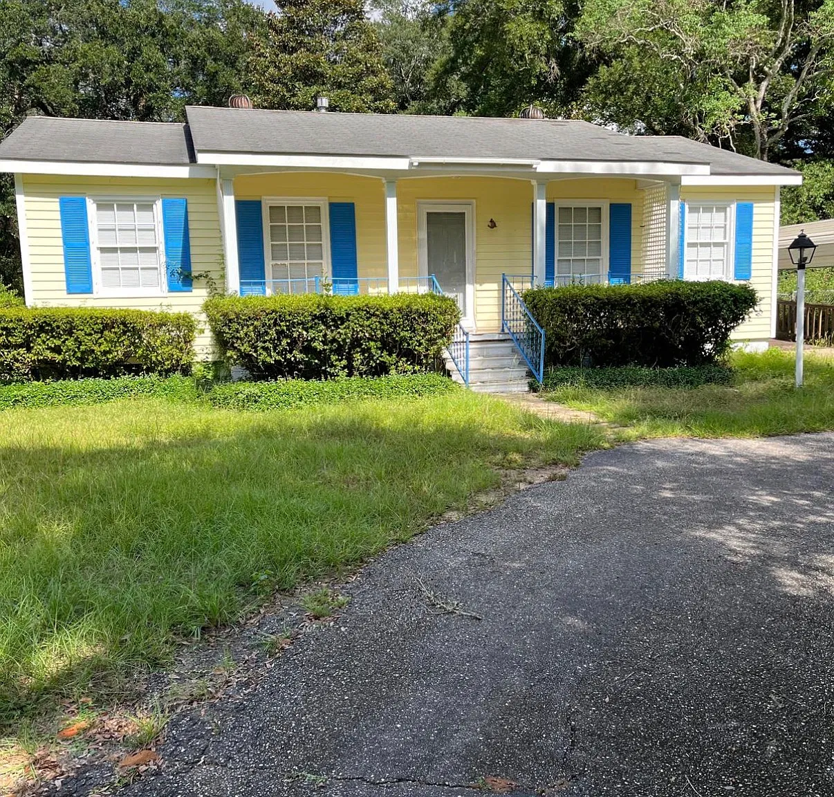 1031 Oakland Drive - 1 — Photo 1