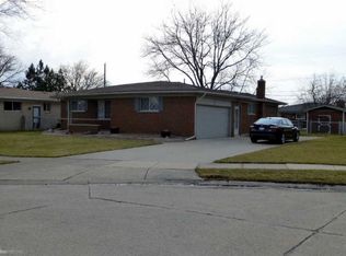 36839 Eton Ct, Sterling Heights, MI