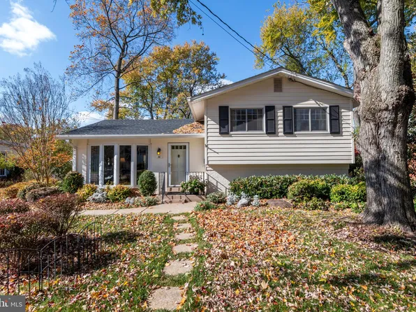 20 Maxim Ln, Rockville, MD 20852