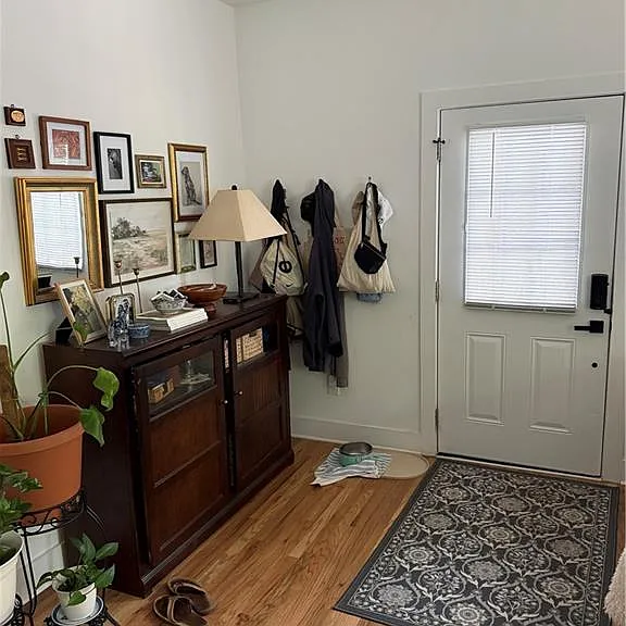556 Seal Pl NE #B — Photo 9