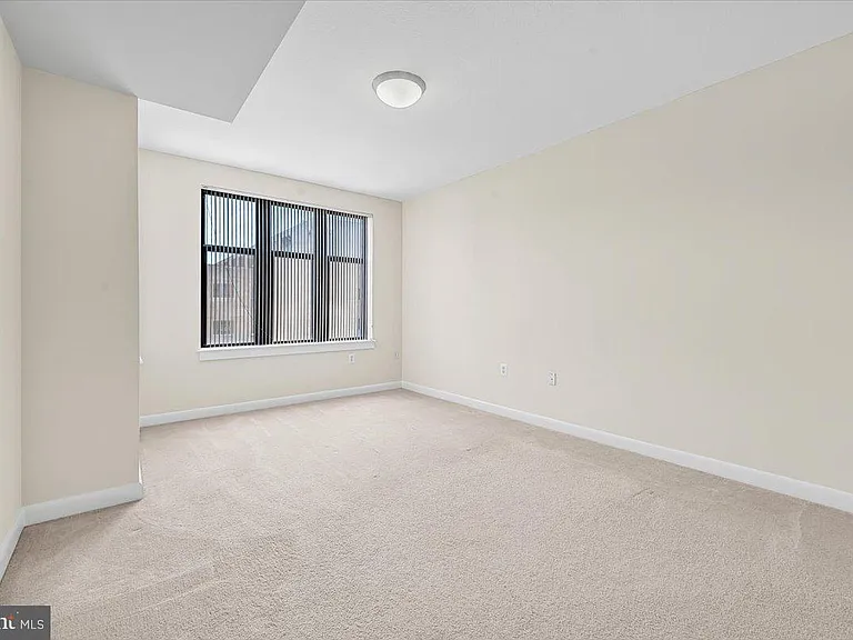 400 Massachusetts Ave NW #820 — Photo 20